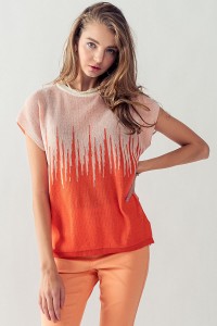 TWO-TONE SHORT-SLEEVE TOP