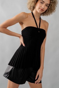 STRAPLESS PLEATED TOP