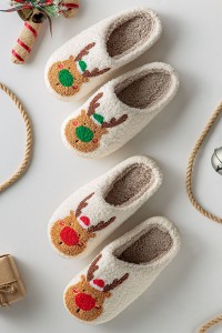 CHRISTMAS EMBROIDERY DEER PLUSH SLIPPERS