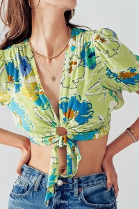 MAEVE SHORT PUFF SLEEVE FLORAL CROP BLOUSE