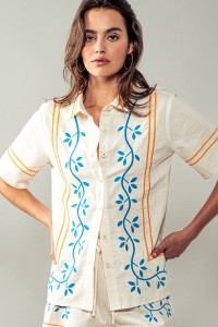 FLORAL EMBROIDERY COLLAR SHIRT