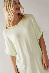 OVERSIZED PULLOVER TUNIC TOP
