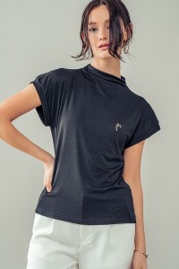 MOCK NECK EMBROIDERY HEART TOP