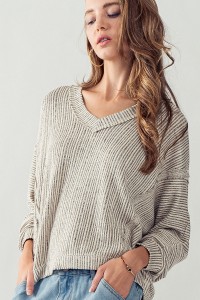 STRIPED LONG-SLEEVE TOP