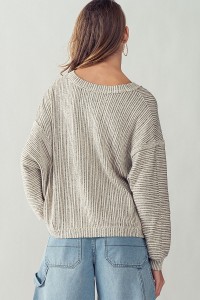 STRIPED LONG-SLEEVE TOP