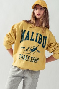 MALIBU TRACK CLUB GRAPHIC SWEATSHIRT