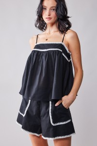 CONTRAST TRIM TOP AND SHORTS SET
