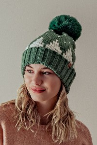 SNOWING MOUNTAIN HOLIDAY BEANIE