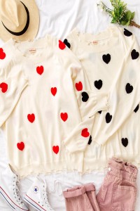 SOFT TOUCH HEART EMBROIDERED FRAYED HEM KNIT TOP