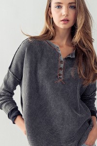 BUTTON UP THERMAL CONTRAST TRIM WAFFLE KNIT TOP